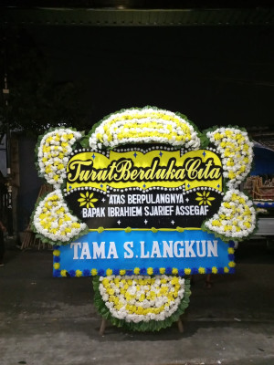 Papan Bunga Duka di Tanamodindi